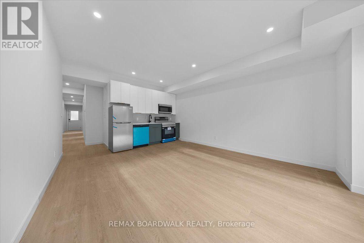 Unit 3 - 315 Savard Avenue, Ottawa, Ontario  K1L 7S1 - Photo 4 - X13788722