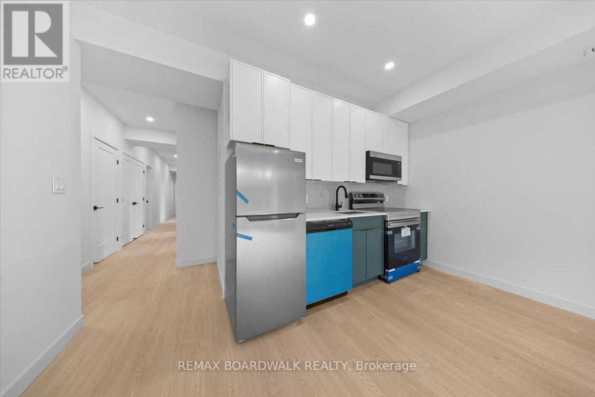 Unit 3 - 315 Savard Avenue, Ottawa, Ontario  K1L 7S1 - Photo 9 - X13788722