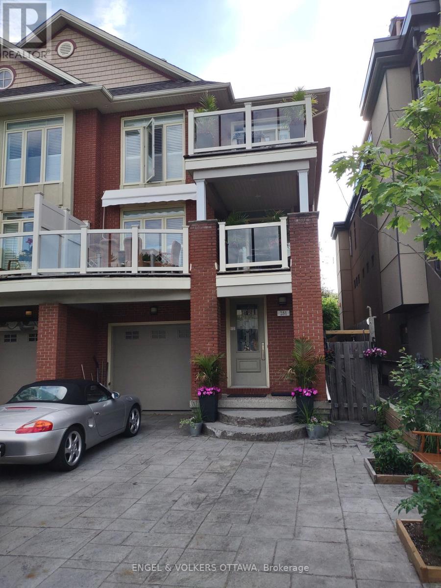 281 Kirchoffer Avenue, Ottawa, Ontario  K2A 1Y1 - Photo 2 - X13457456