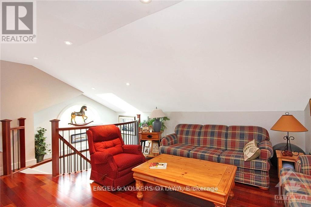 281 Kirchoffer Avenue, Ottawa, Ontario  K2A 1Y1 - Photo 24 - X13457456