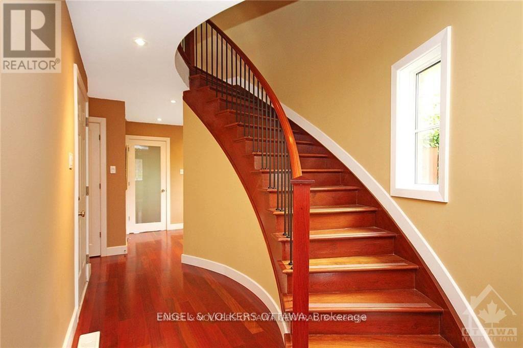 281 Kirchoffer Avenue, Ottawa, Ontario  K2A 1Y1 - Photo 8 - X13457456
