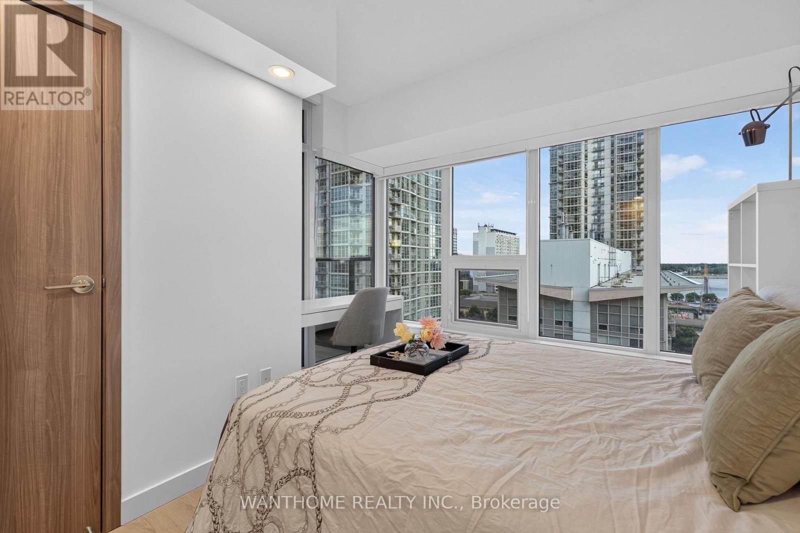 921 - 3 Concord Cityplace Way, Toronto, Ontario  M5V 0X4 - Photo 43 - C13774748