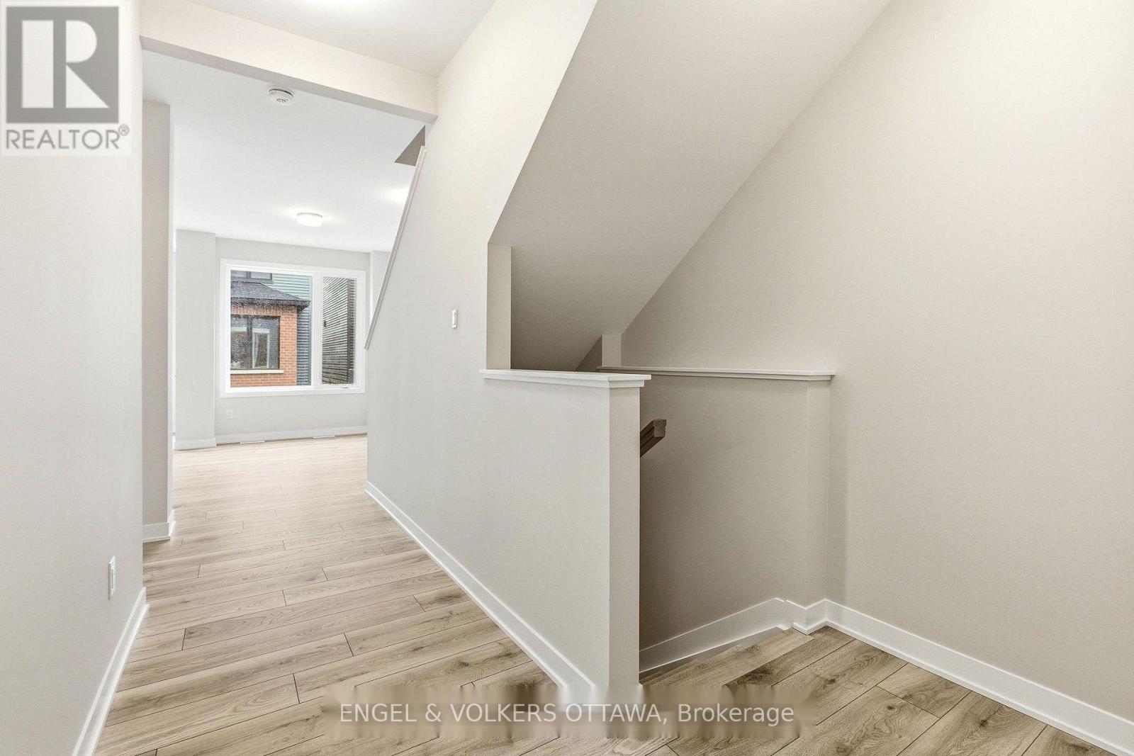 418 Les Emmerson Drive, Ottawa, Ontario  K2J 4J4 - Photo 4 - X13789364