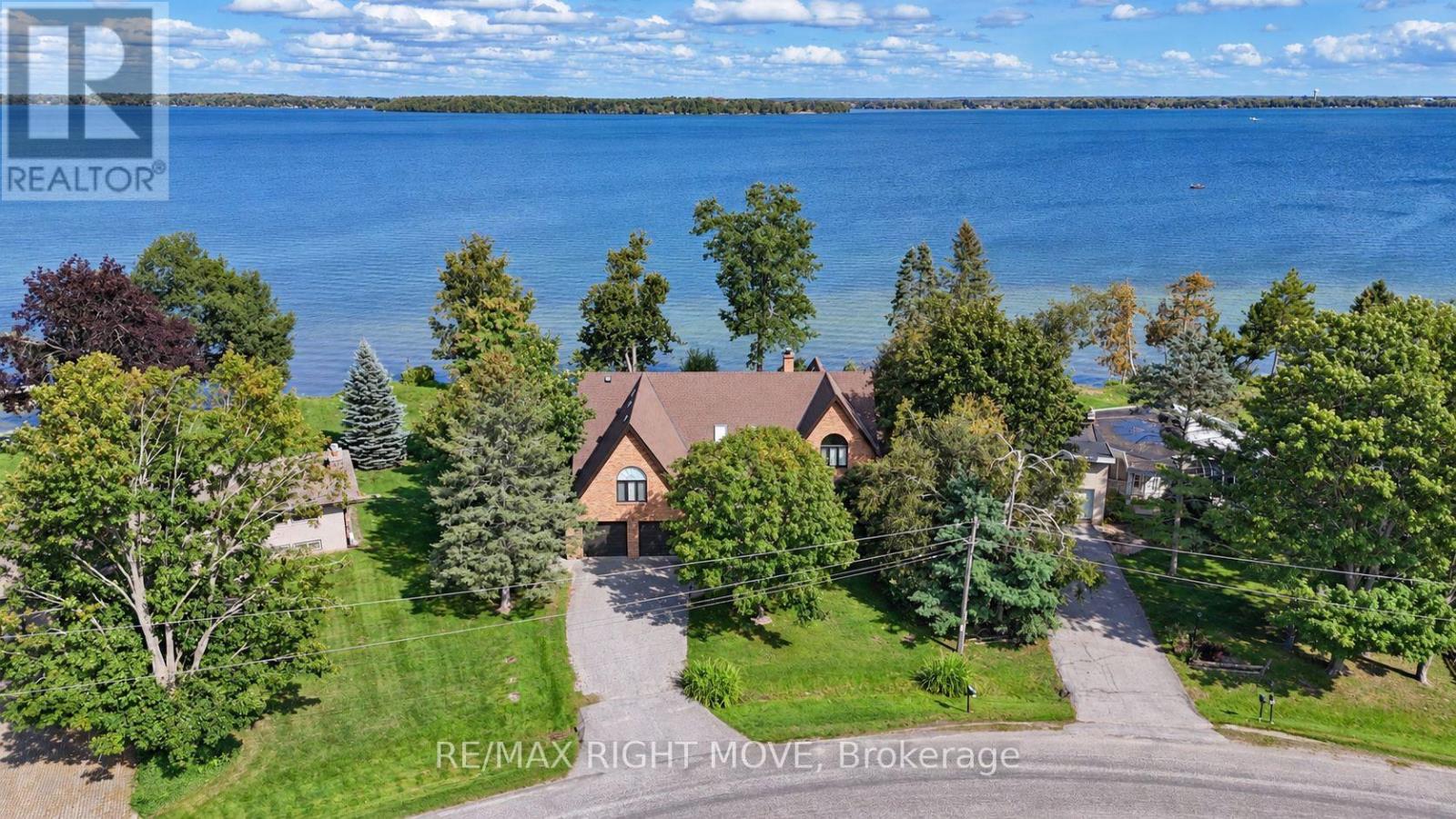 2199 Thomson Crescent, Severn, Ontario  L3V 0V7 - Photo 1 - S13789450
