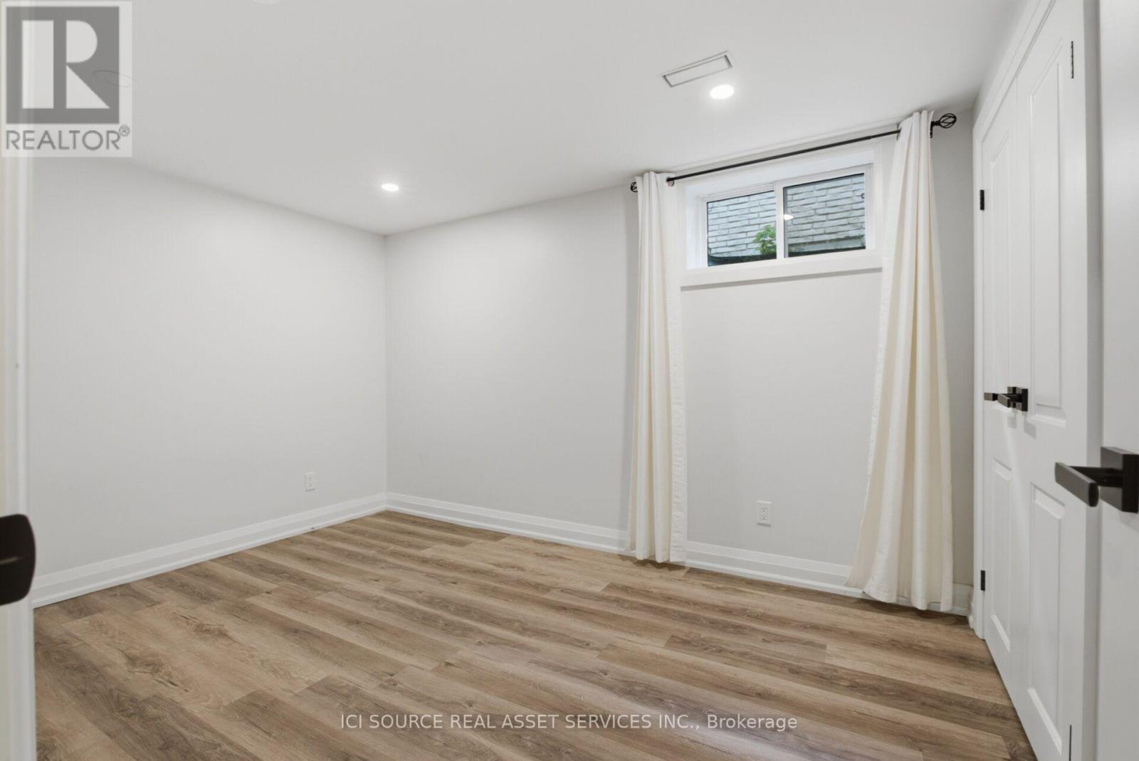 Lower - 247 Greencedar Drive, Hamilton, Ontario  L9C 6S2 - Photo 13 - X13789396