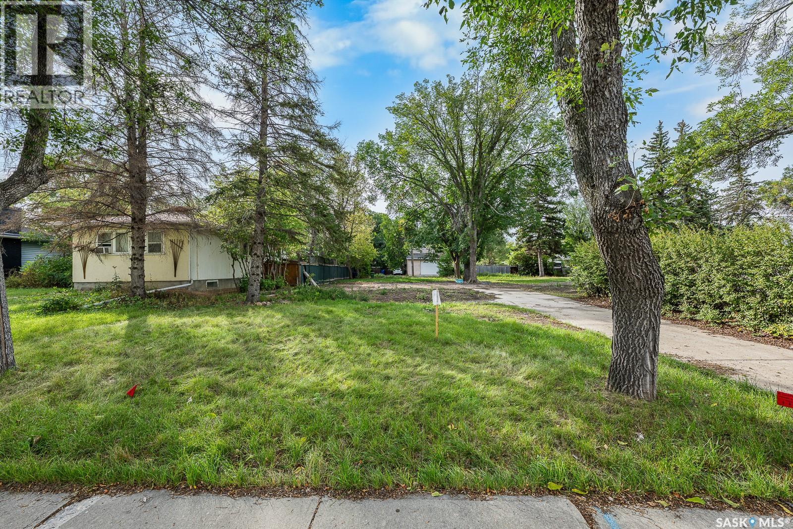 3219/3223 Westgate Avenue, Regina, Saskatchewan  S4S 1B4 - Photo 10 - SK048494