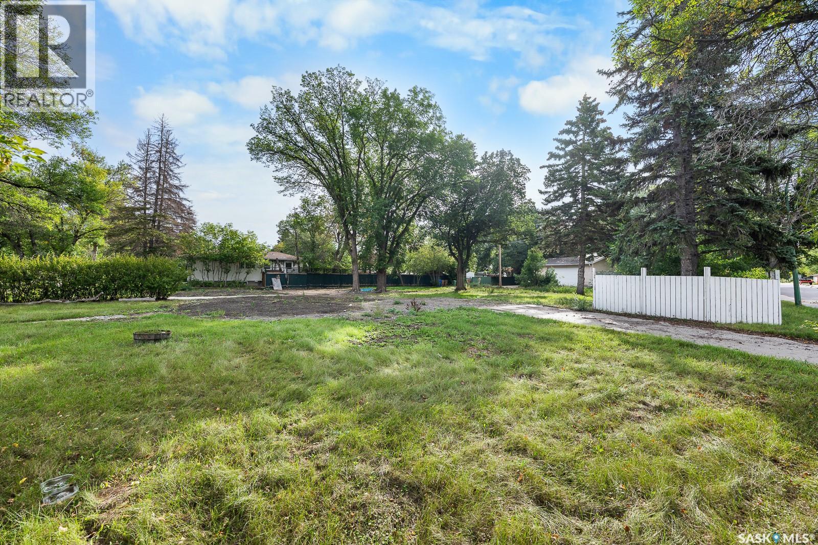 3219/3223 Westgate Avenue, Regina, Saskatchewan  S4S 1B4 - Photo 9 - SK048494
