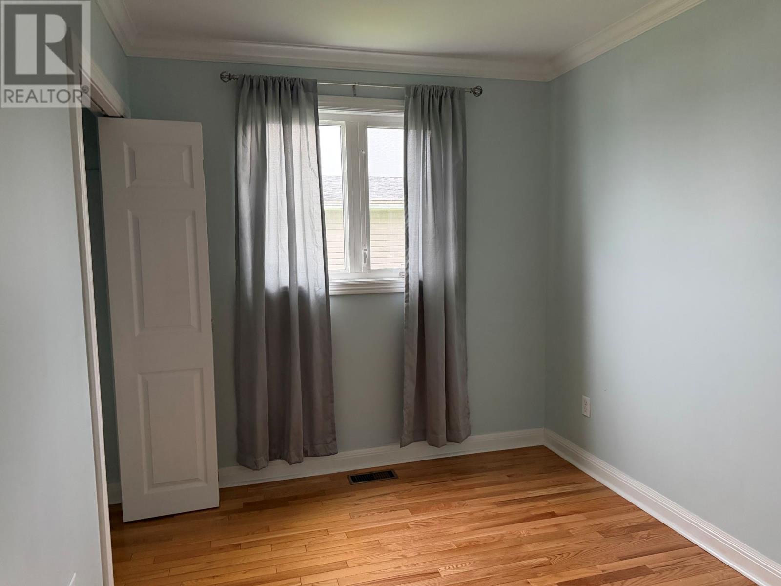 31 Brook Street, Glenwood — photo 15