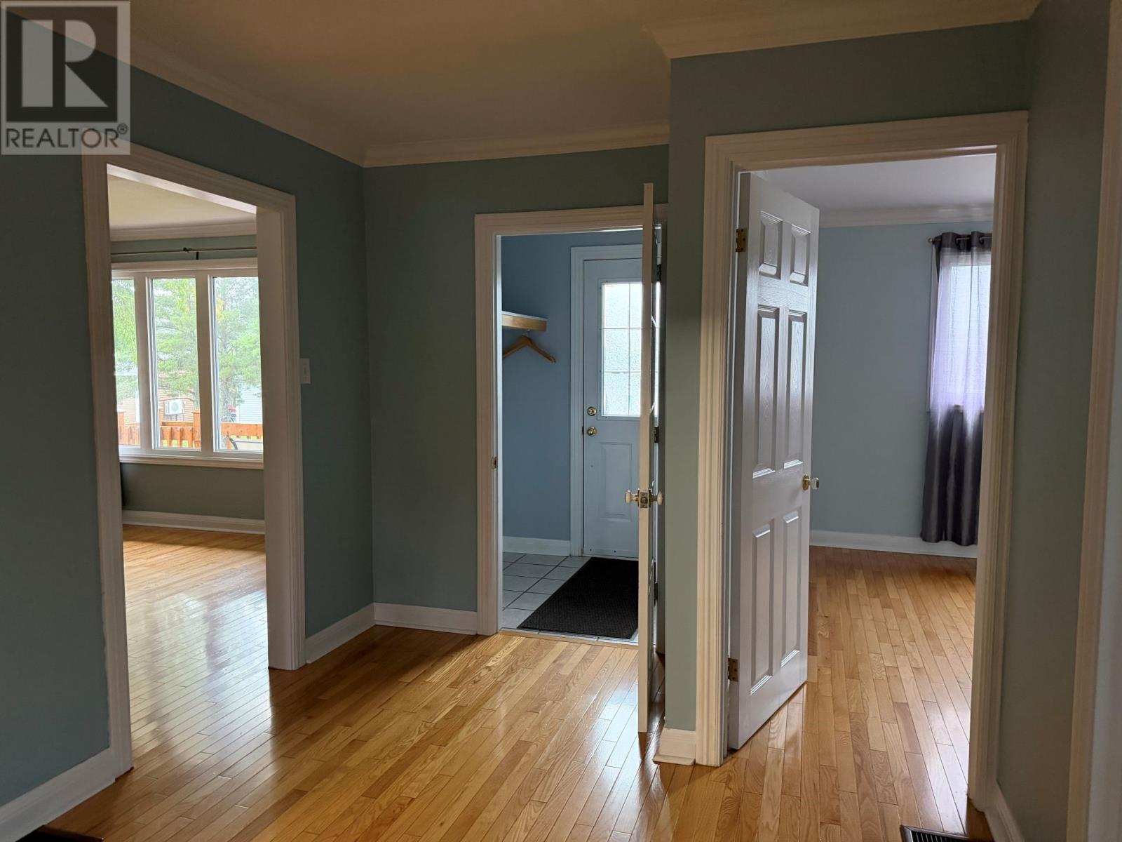 31 Brook Street, Glenwood — photo 4