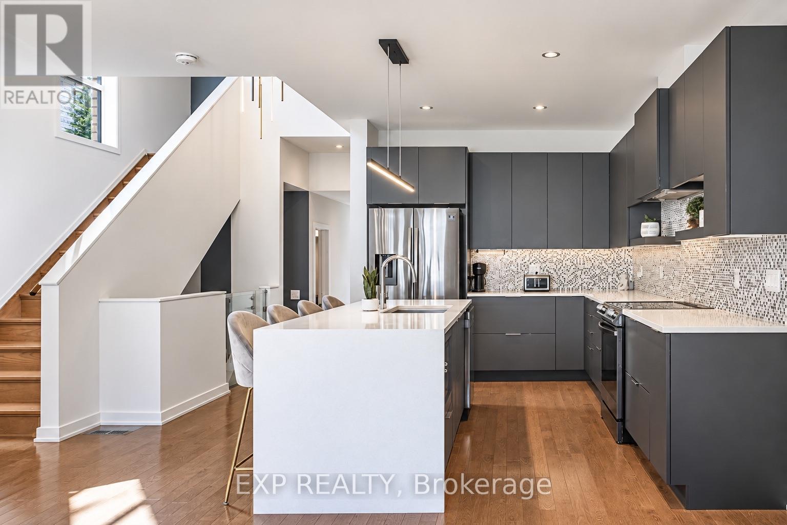 1077 Lunar Glow Crescent, Ottawa, Ontario  K1Y 0N2 - Photo 6 - X13789464