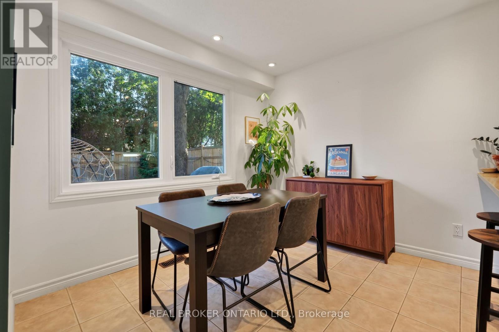 37 Jansen Road, Ottawa, Ontario  K2H 5W6 - Photo 6 - X13789502