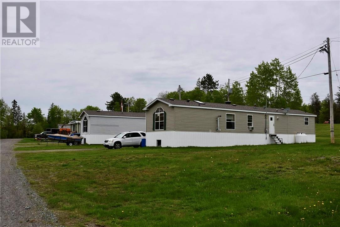 1035 Hwy 17 E, Wahnapitae, Ontario  P0M 3C0 - Photo 18 - 2130409