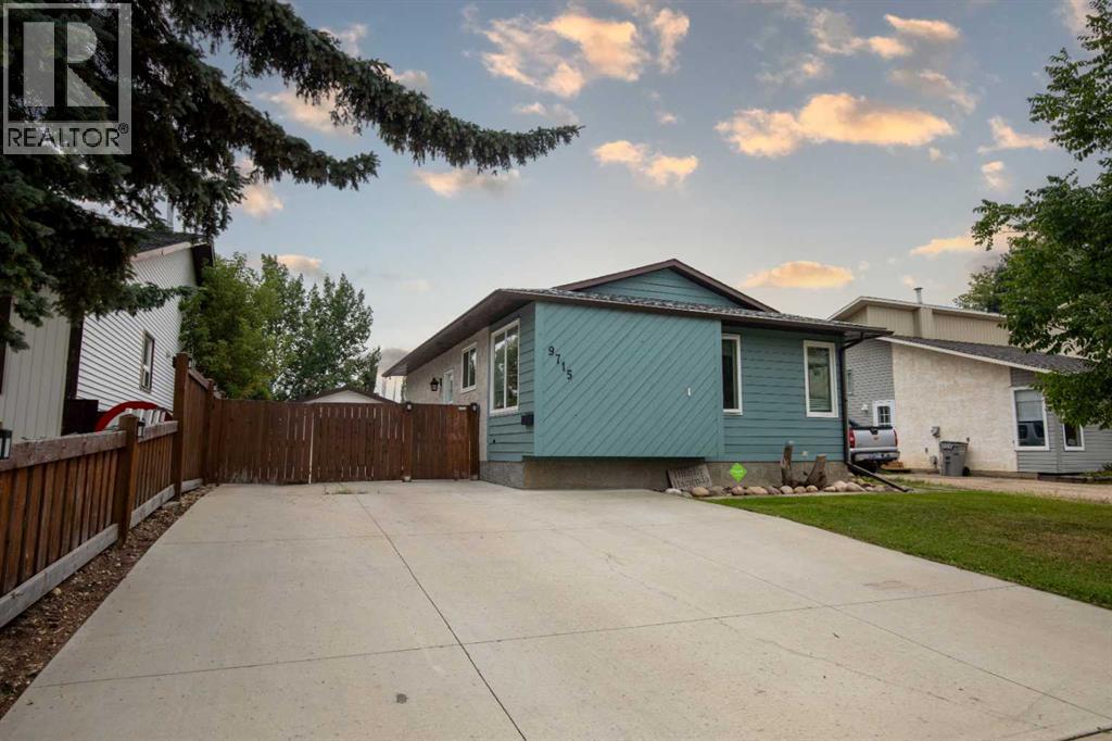 9715 69 Avenue photo 1