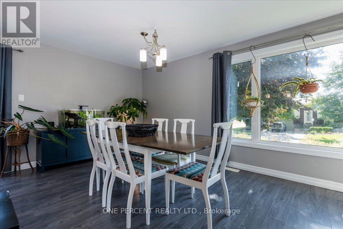 25 Bertram Drive, Springwater, Ontario  L0L 1P0 - Photo 12 - S13767030