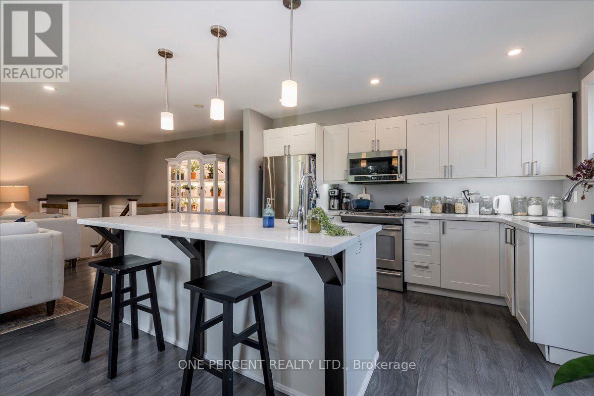 25 Bertram Drive, Springwater, Ontario  L0L 1P0 - Photo 2 - S13767030