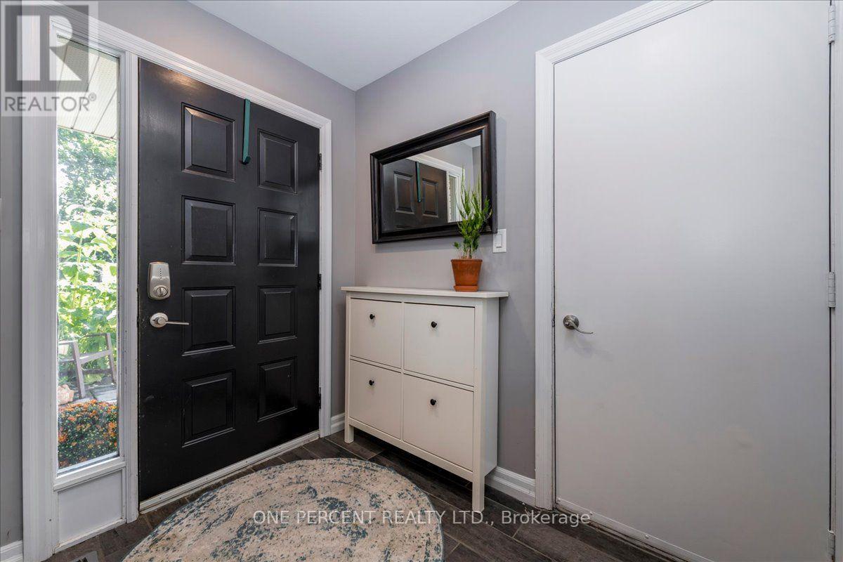 25 Bertram Drive, Springwater, Ontario  L0L 1P0 - Photo 5 - S13767030