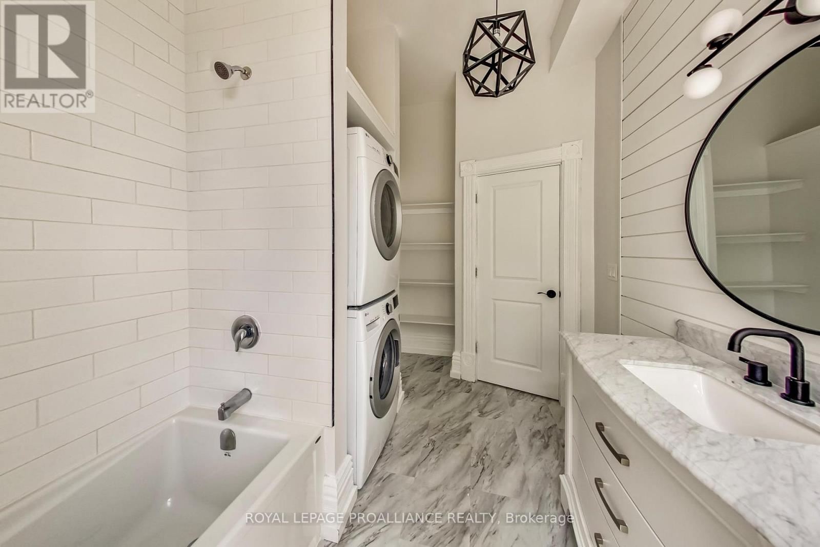 # 2 - 613 Union Street, Peterborough, Ontario  K9H 3V4 - Photo 18 - X13766460