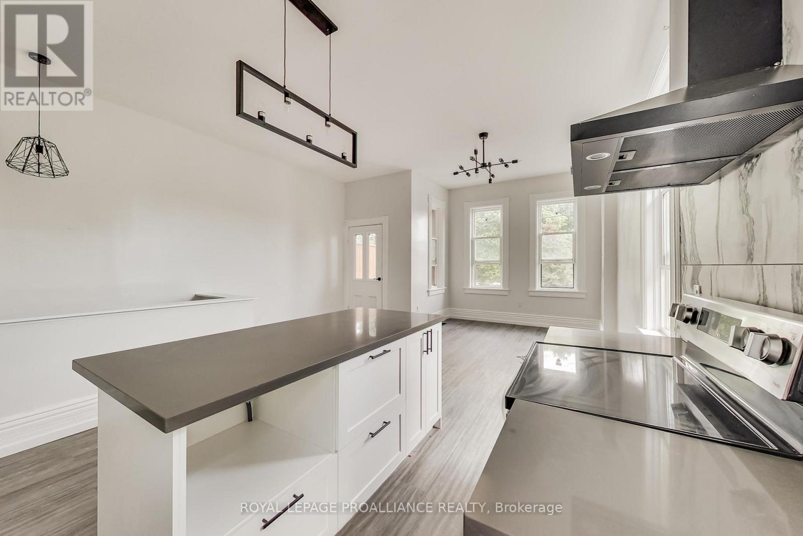 # 2 - 613 Union Street, Peterborough, Ontario  K9H 3V4 - Photo 9 - X13766460