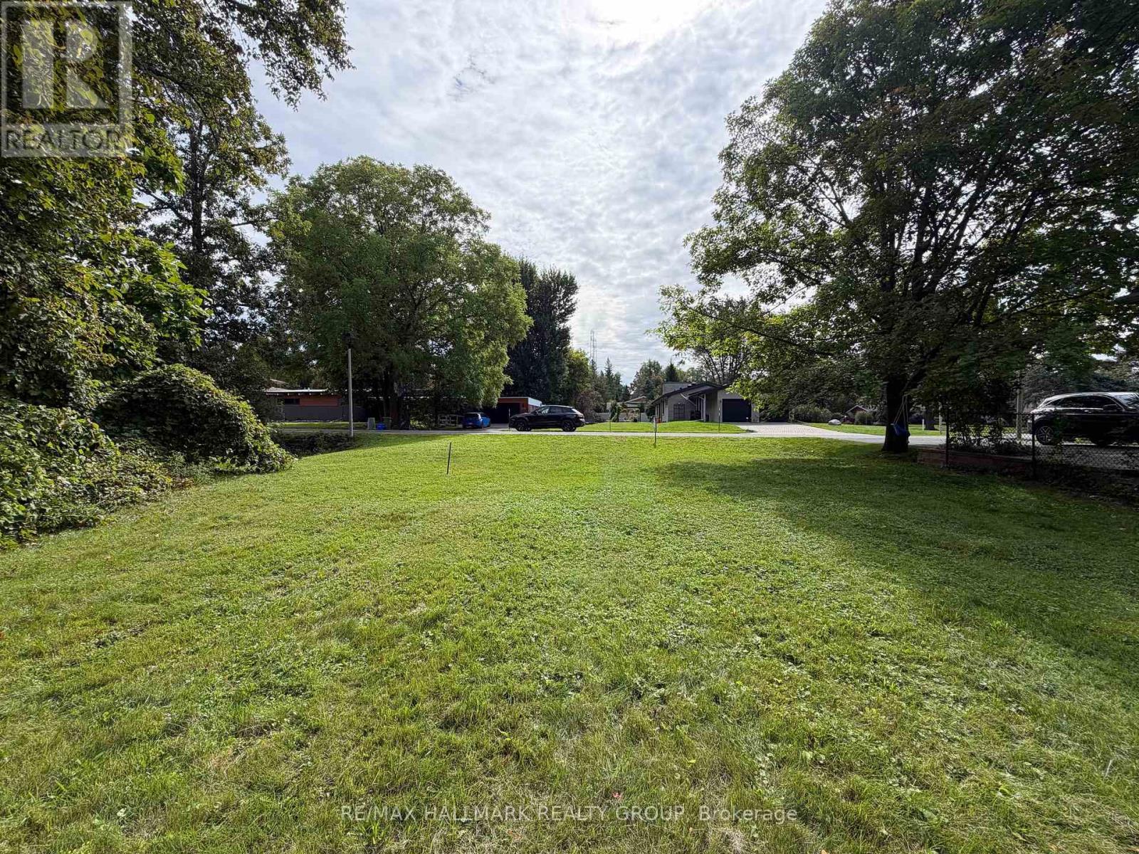 95 DOROTHEA DRIVE, Ottawa, Ontario