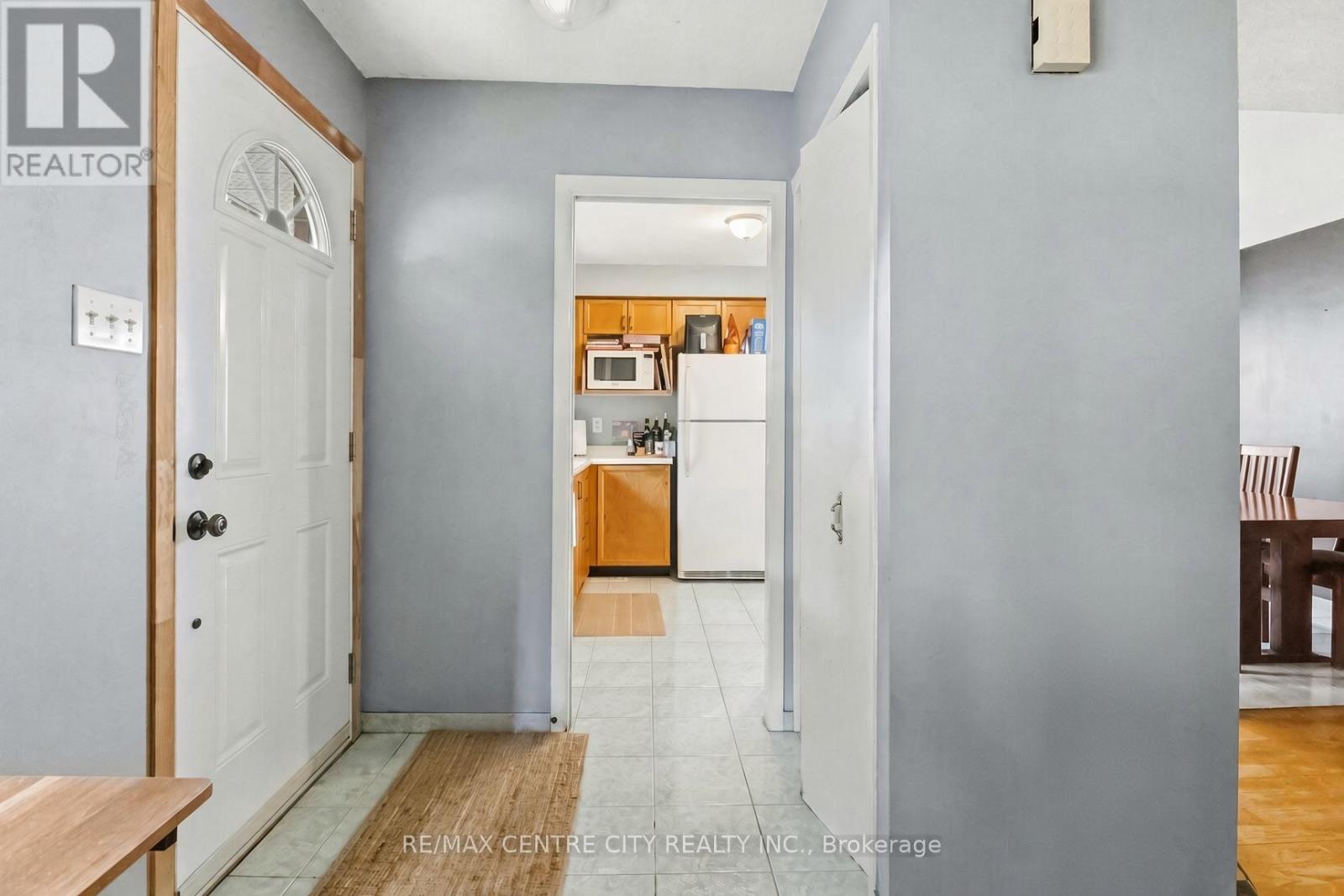 228 Pochard Lane, London East, Ontario  N5W 5Z3 - Photo 3 - X13789574