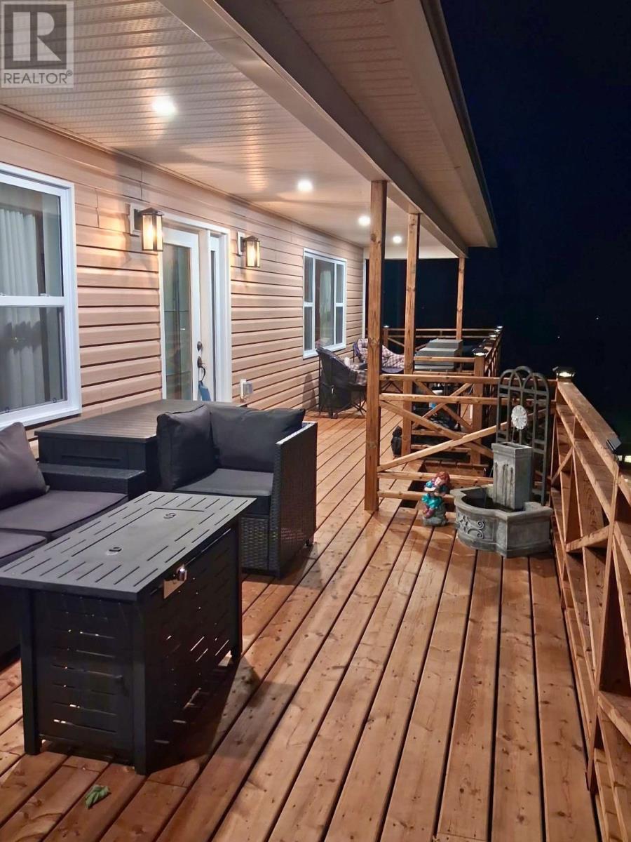 8 Vaughan Road, Small Point — photo 12