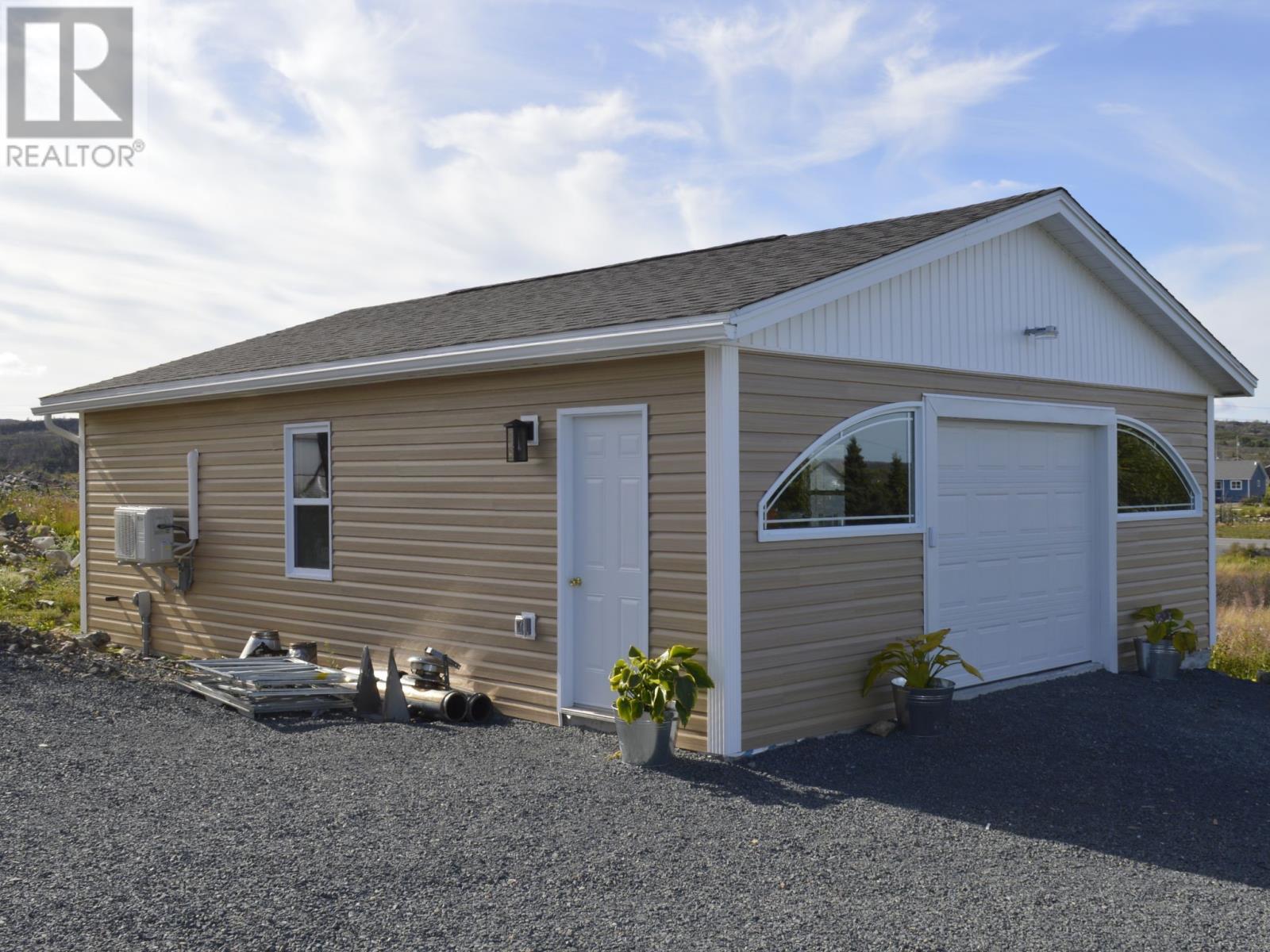 8 Vaughan Road, Small Point — photo 15