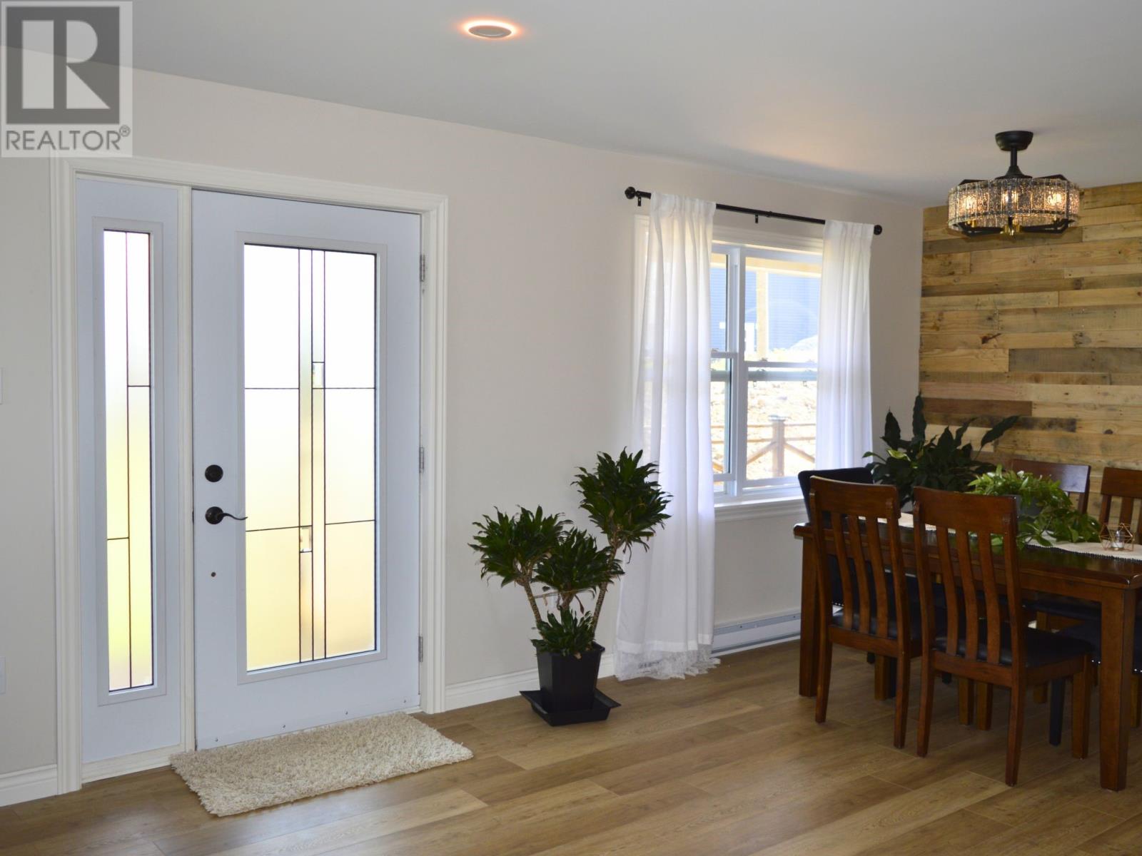 8 Vaughan Road, Small Point — photo 18