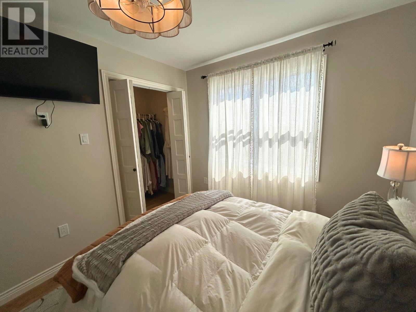 8 Vaughan Road, Small Point — photo 33