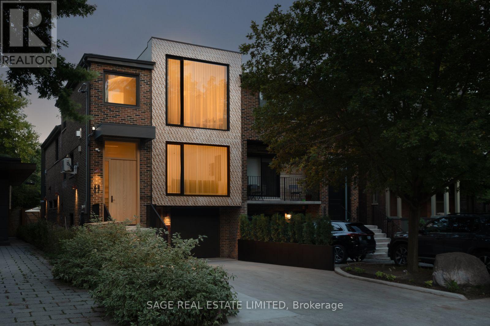 47 DELAWARE AVENUE, Toronto, Ontario