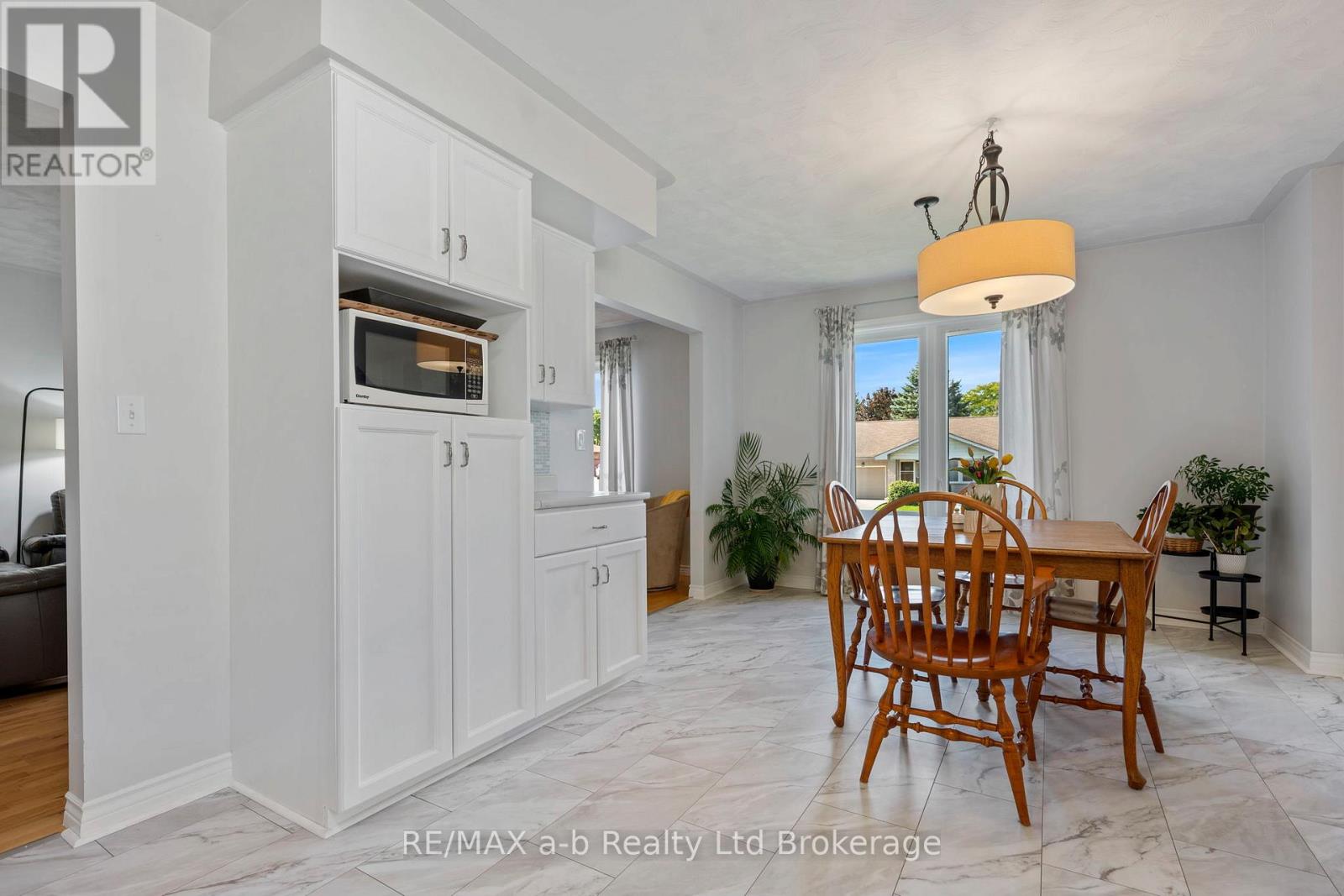 48 Denrich Avenue, Tillsonburg, Ontario  N4G 4W1 - Photo 11 - X13789564