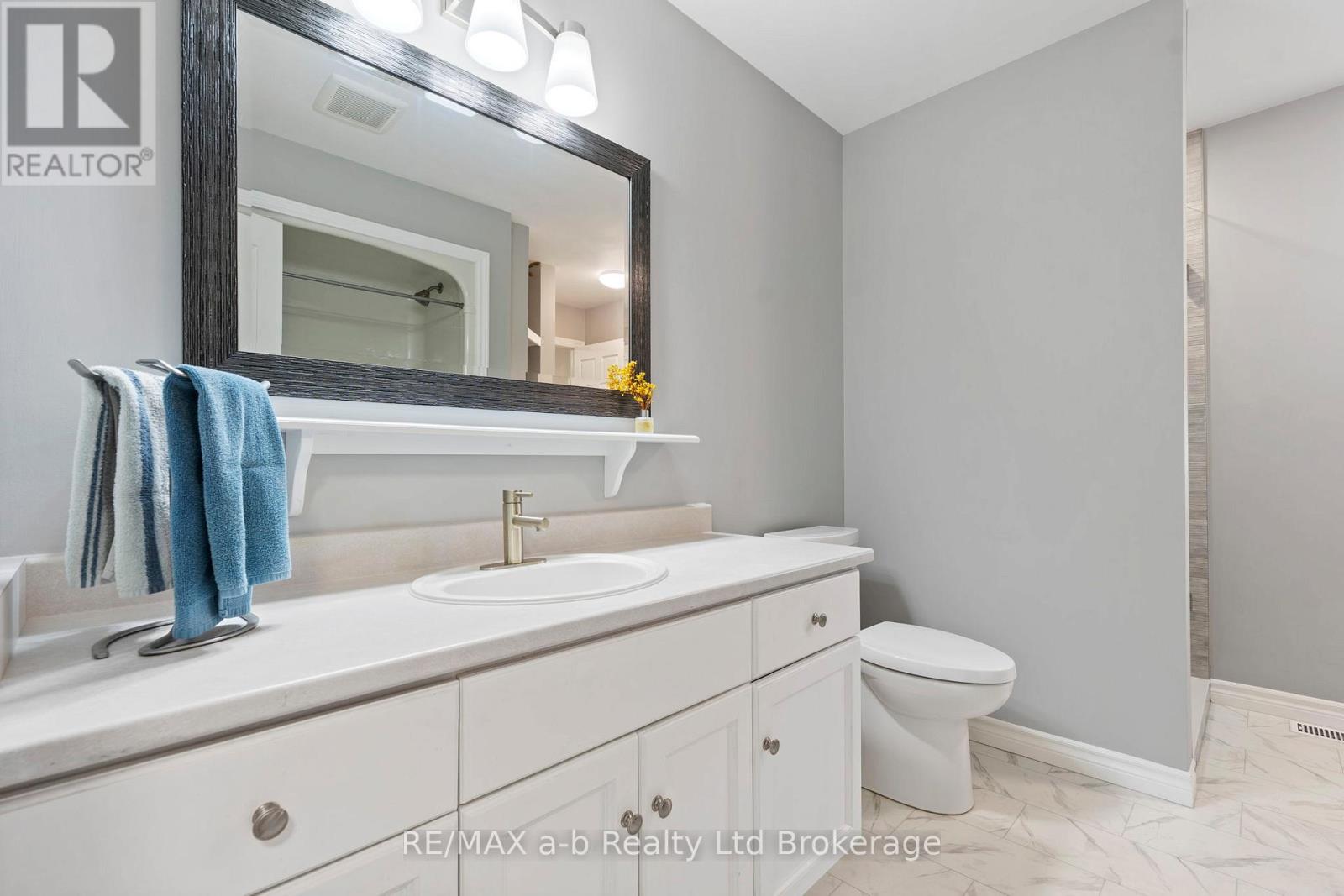 48 Denrich Avenue, Tillsonburg, Ontario  N4G 4W1 - Photo 16 - X13789564