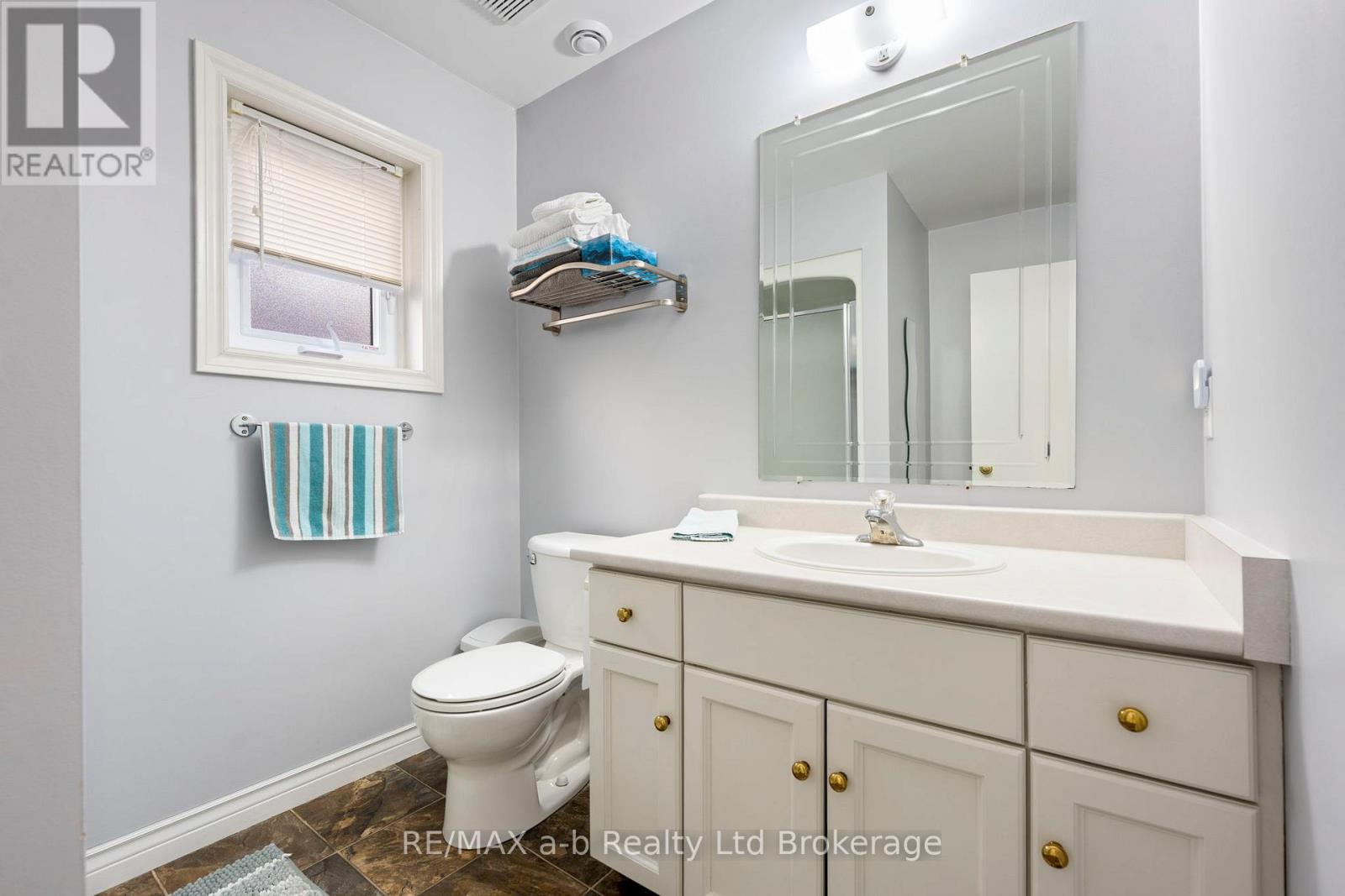 48 Denrich Avenue, Tillsonburg, Ontario  N4G 4W1 - Photo 24 - X13789564