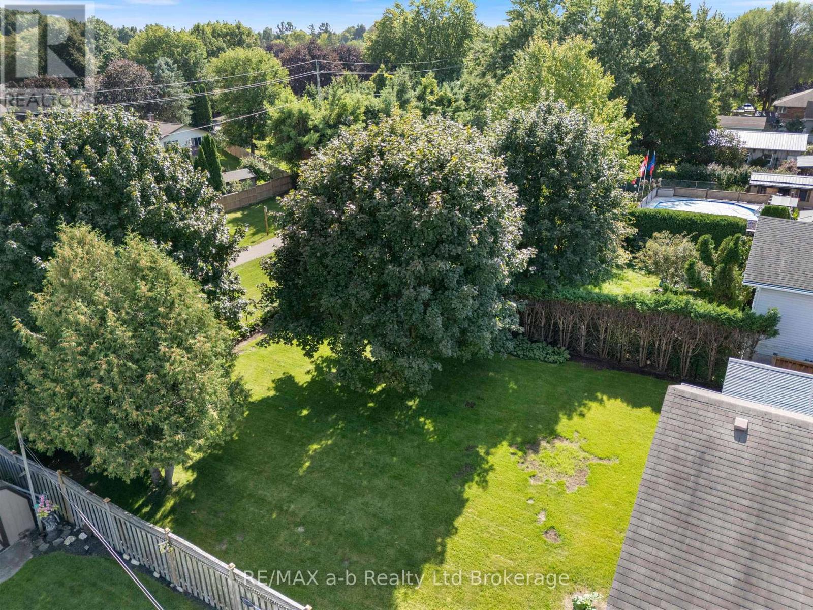 48 Denrich Avenue, Tillsonburg, Ontario  N4G 4W1 - Photo 33 - X13789564