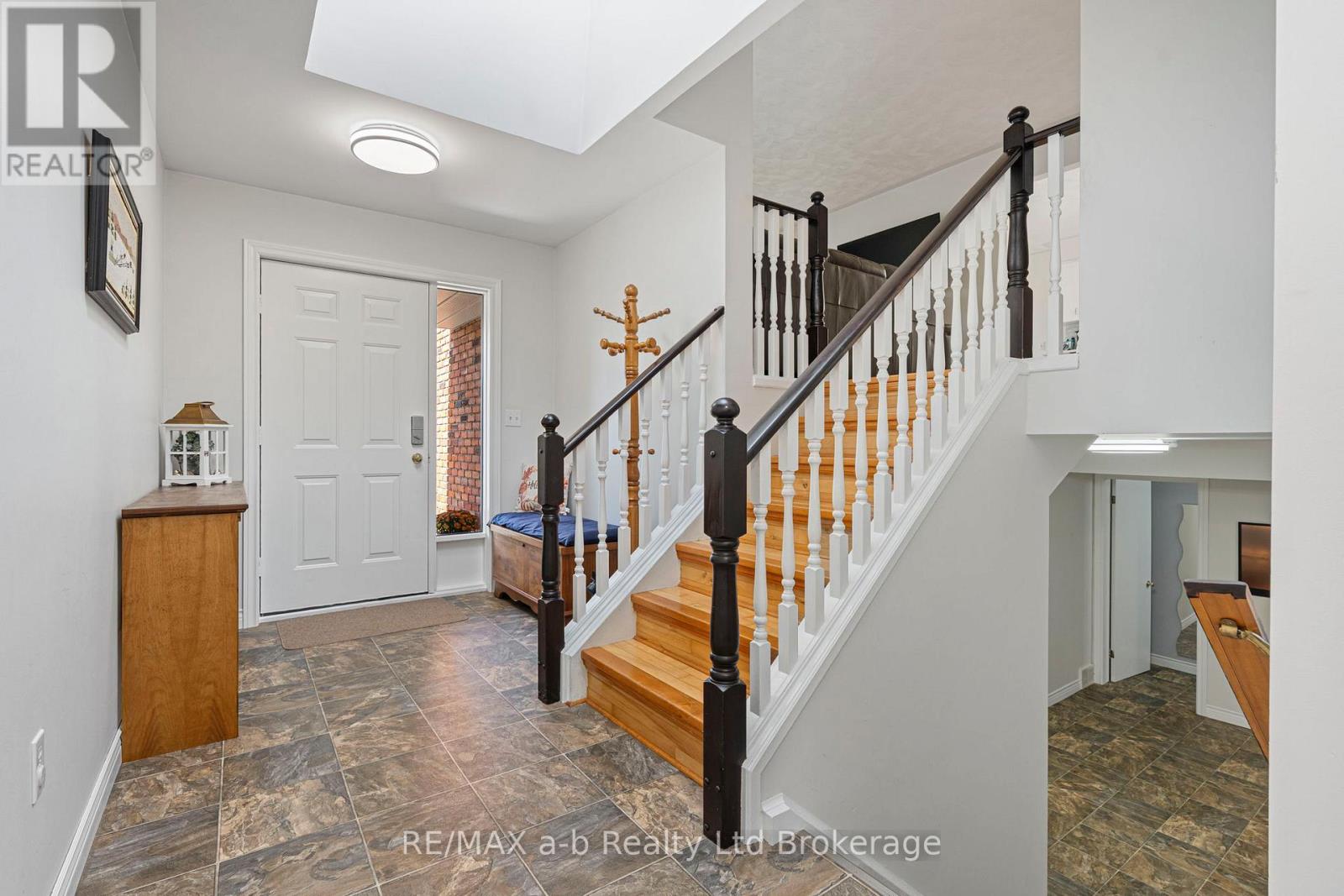 48 Denrich Avenue, Tillsonburg, Ontario  N4G 4W1 - Photo 4 - X13789564