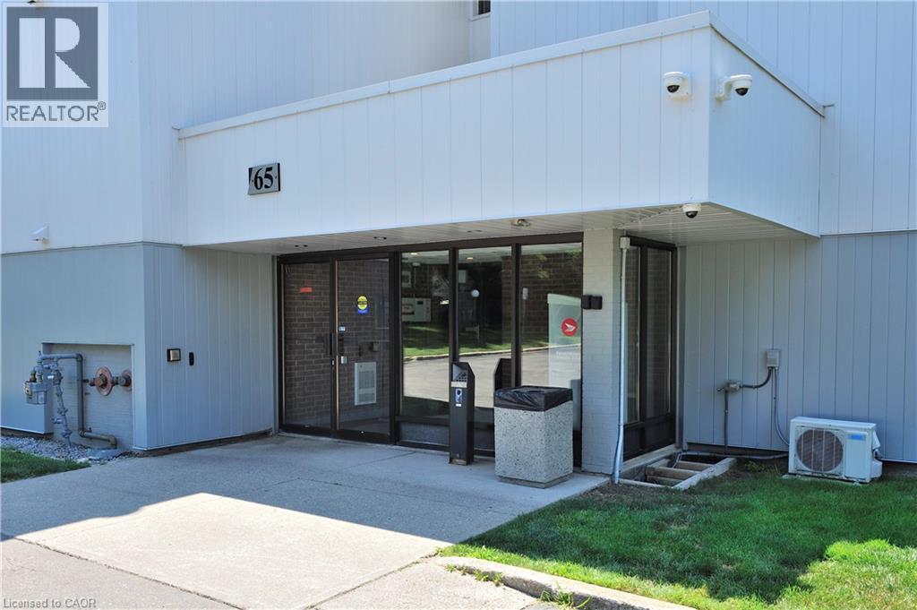 65 N Silvercreek Parkway N Unit# 301, Guelph, Ontario  N1H 7R9 - Photo 2 - 40847487