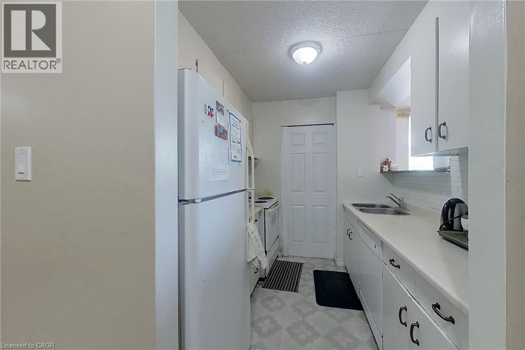 65 N Silvercreek Parkway N Unit# 301, Guelph, Ontario  N1H 7R9 - Photo 4 - 40847487