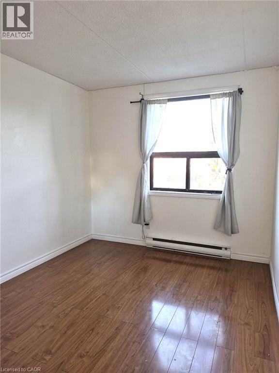 65 N Silvercreek Parkway N Unit# 301, Guelph, Ontario  N1H 7R9 - Photo 15 - 40847487