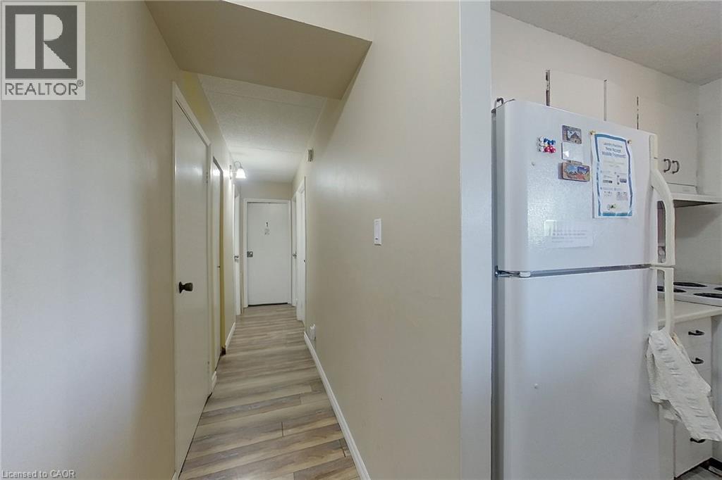 65 N Silvercreek Parkway N Unit# 301, Guelph, Ontario  N1H 7R9 - Photo 6 - 40847487