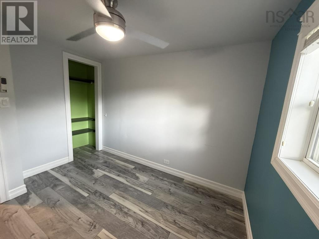 43 Johnson Avenue photo 21