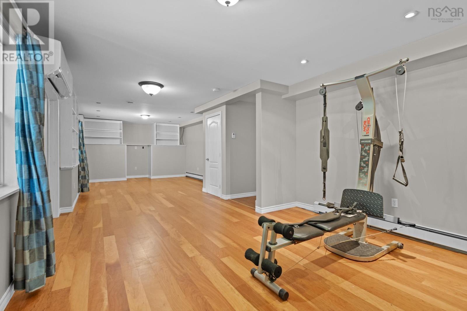 259 Henry Avenue photo 32