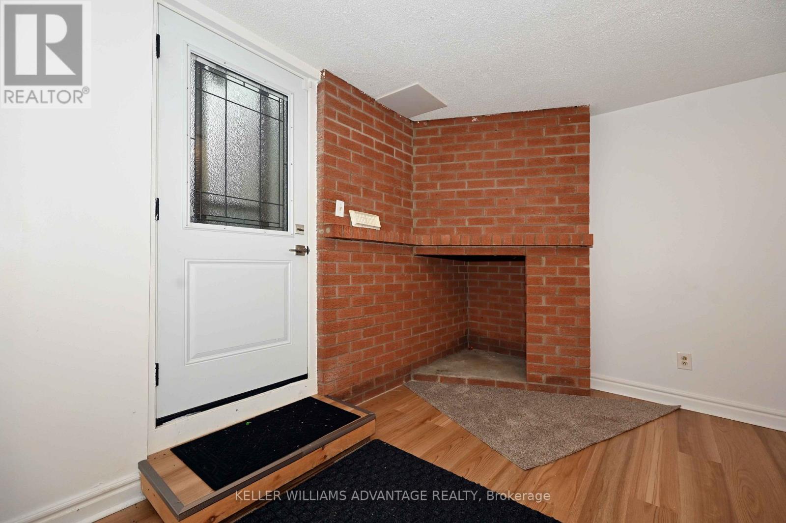 Lower - 20 Bush Drive, Toronto, Ontario  M1C 1G6 - Photo 2 - E13473034