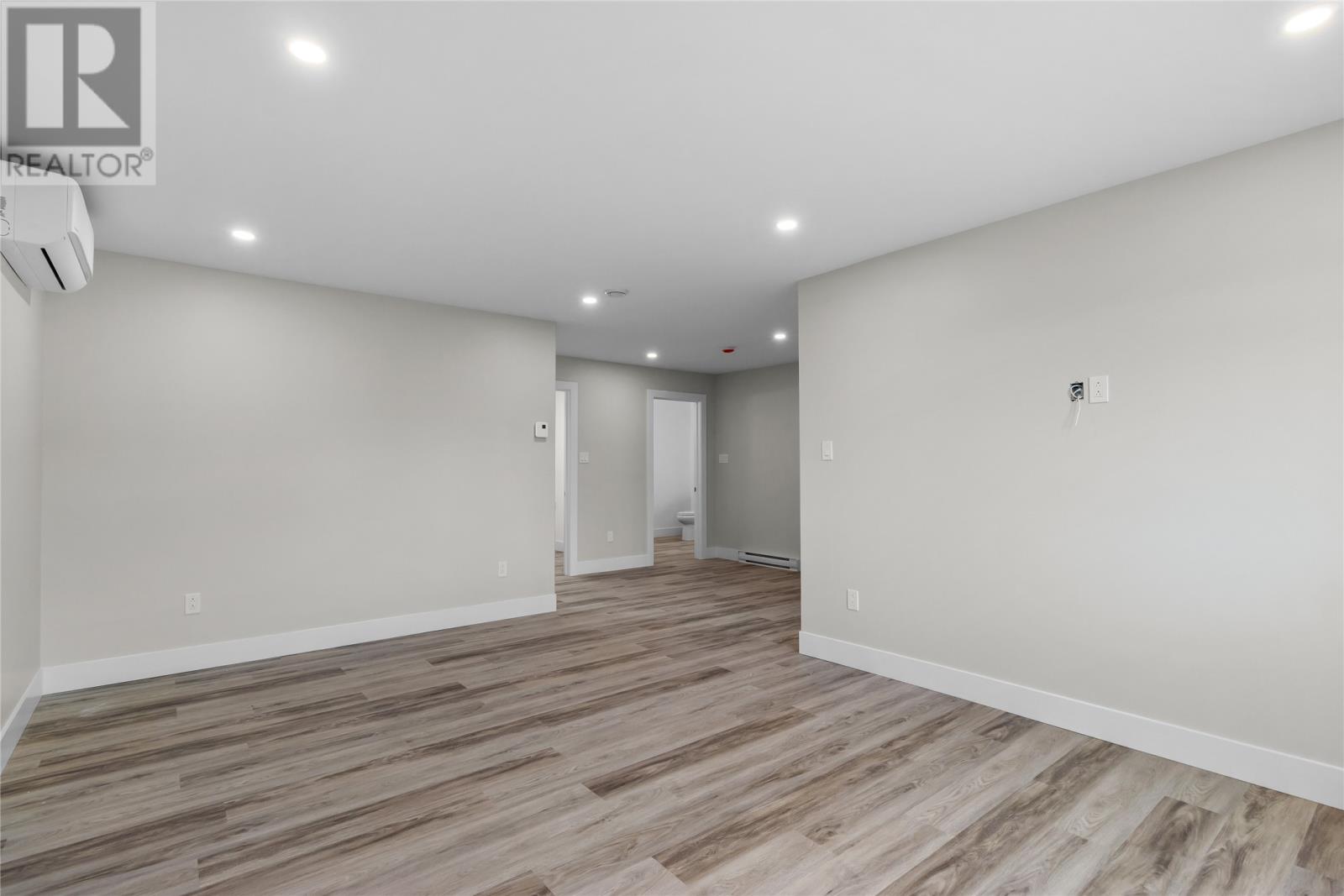 8 McGraths Road, Holyrood — photo 18