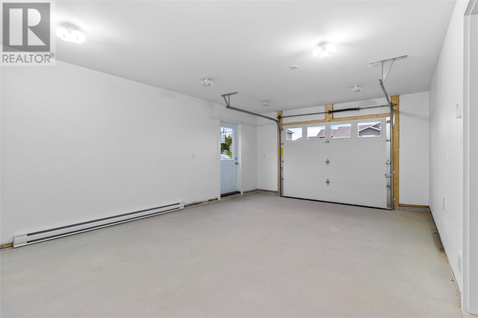 8 McGraths Road, Holyrood — photo 22