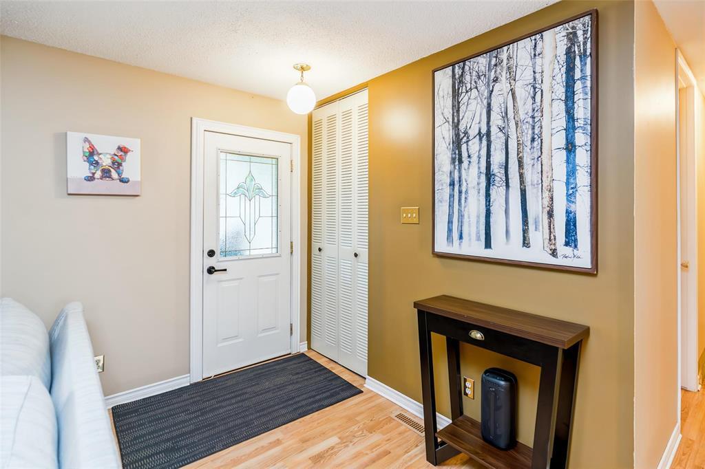 106 Thom Avenue W, Winnipeg, Manitoba R2C 3P5 - Photo 3 - 202623269