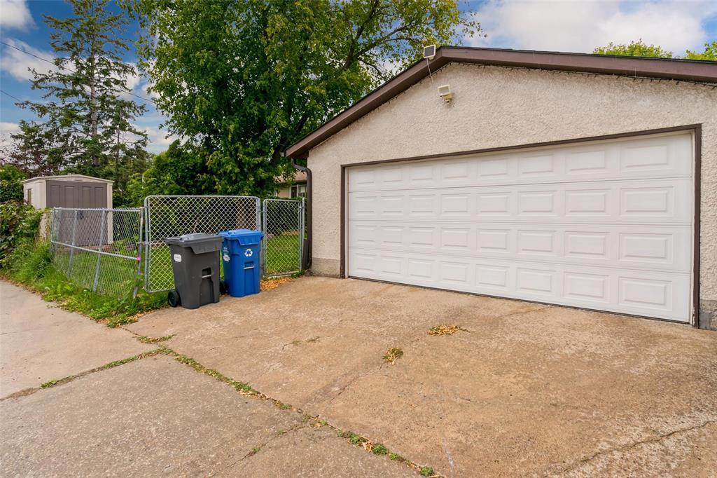 106 Thom Avenue W, Winnipeg, Manitoba R2C 3P5 - Photo 39 - 202623269