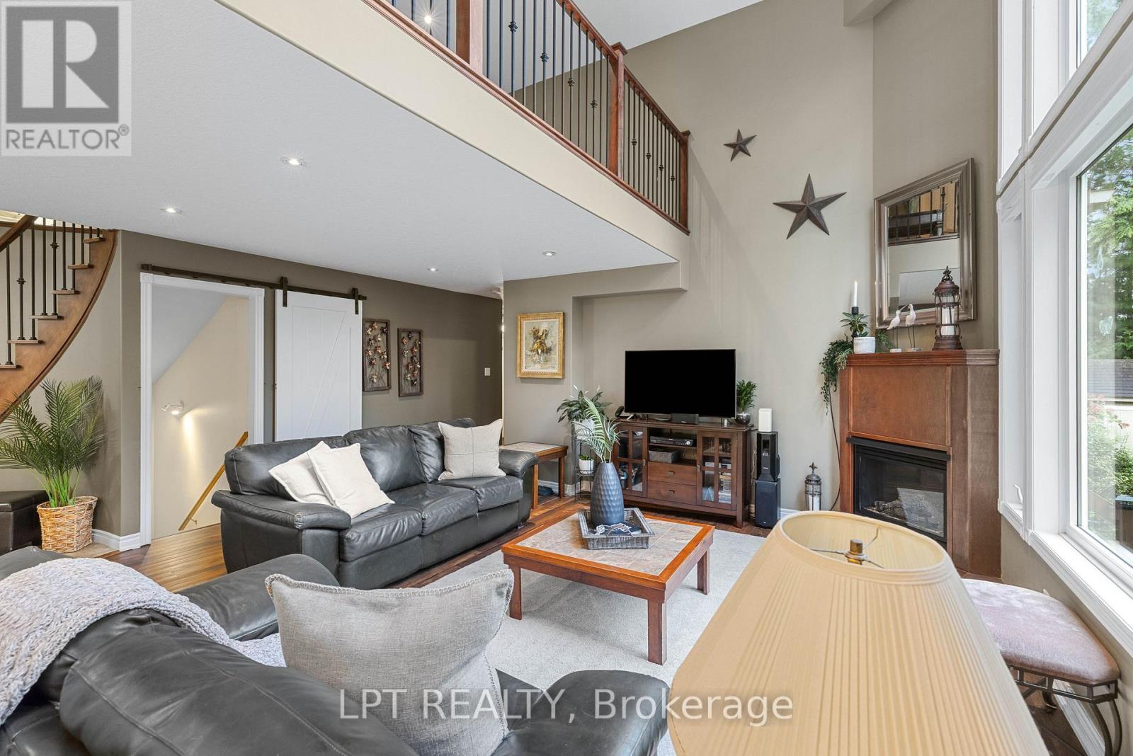 2 Birch Knoll Road, Georgina, Ontario  L0E 1R0 - Photo 13 - N13705454