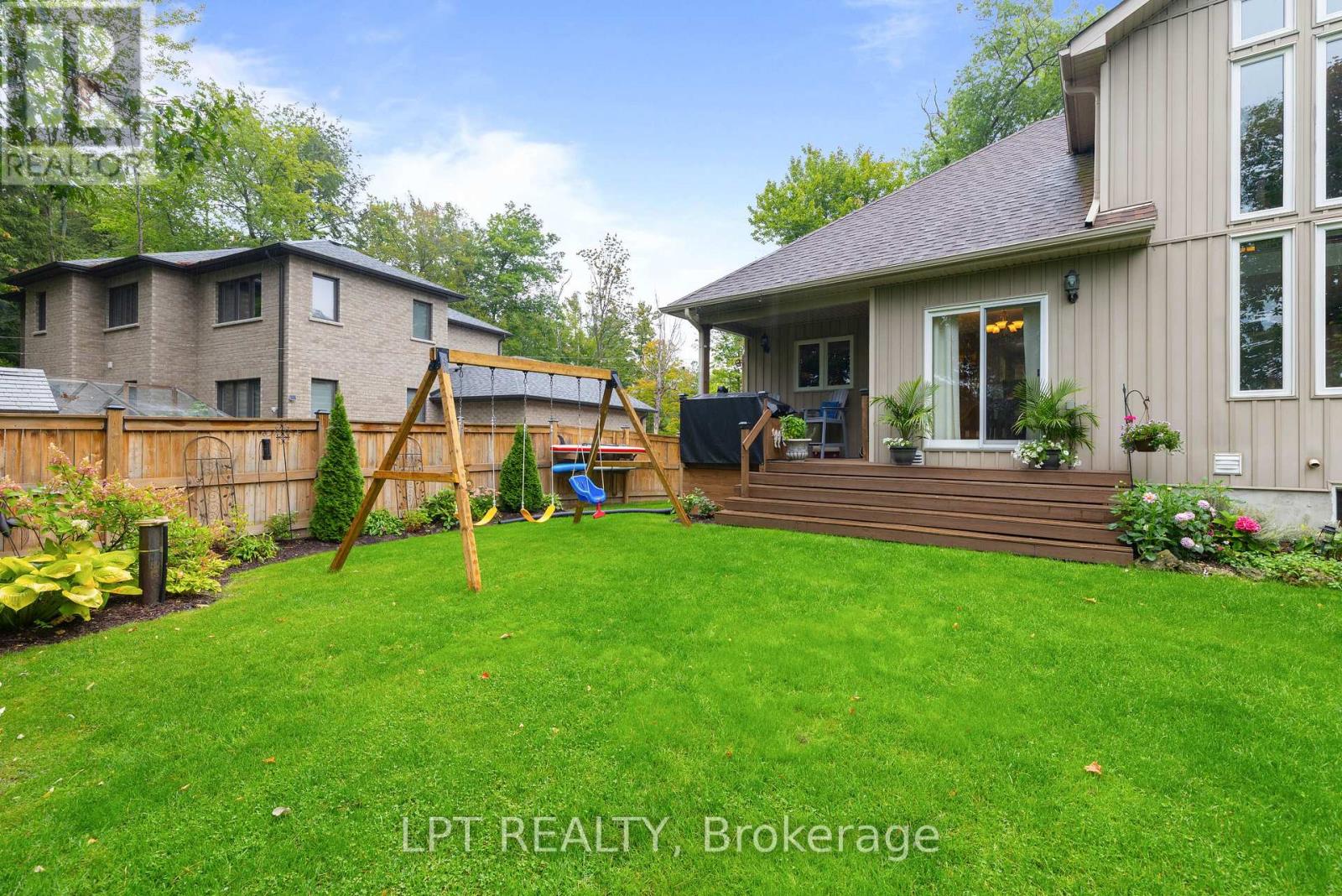 2 Birch Knoll Road, Georgina, Ontario  L0E 1R0 - Photo 39 - N13705454