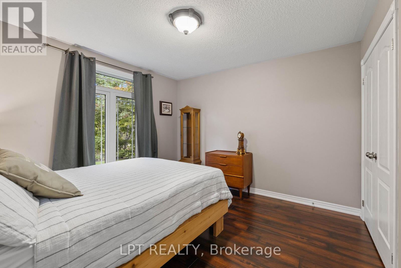 2 Birch Knoll Road, Georgina, Ontario  L0E 1R0 - Photo 22 - N13705454