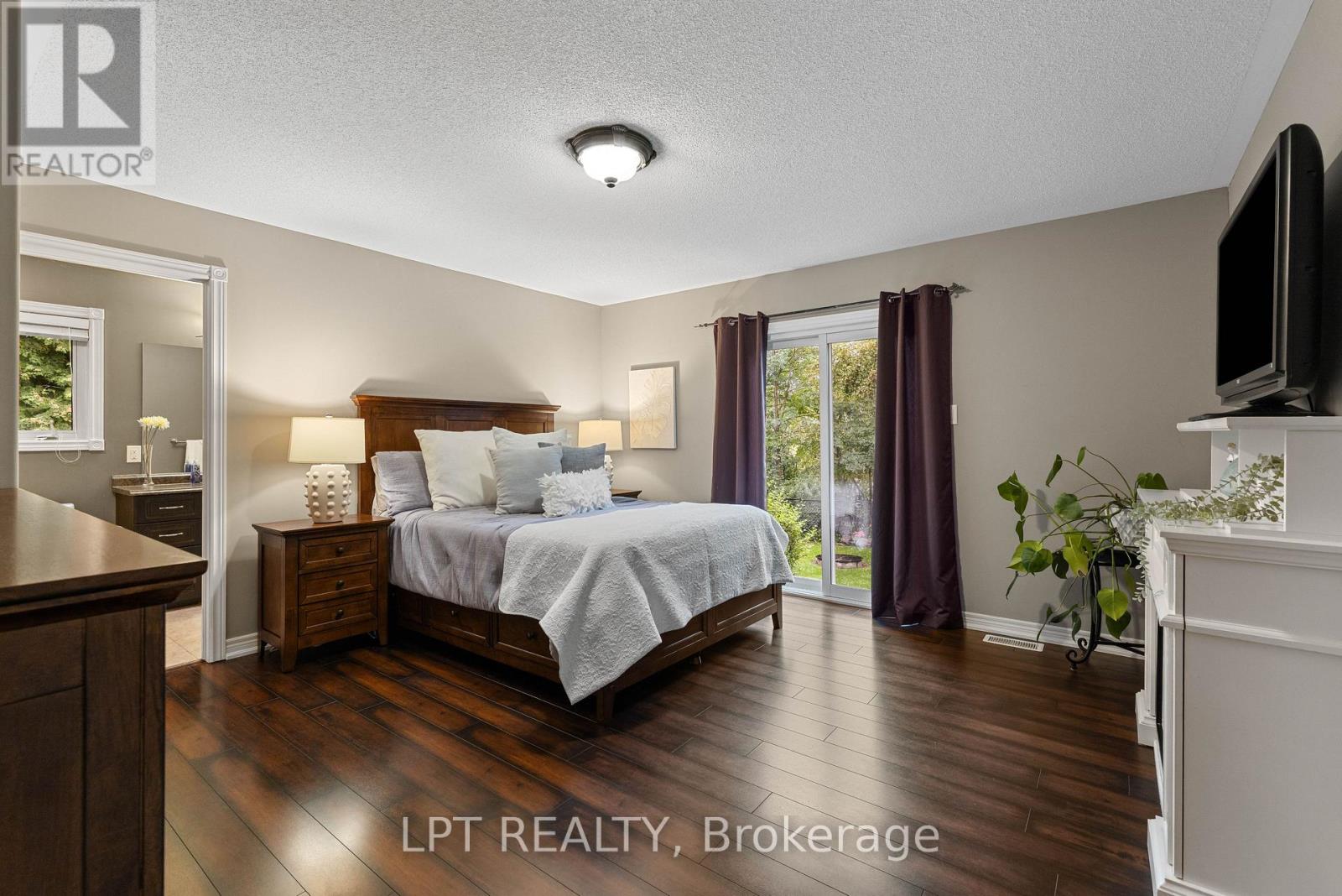 2 Birch Knoll Road, Georgina, Ontario  L0E 1R0 - Photo 18 - N13705454