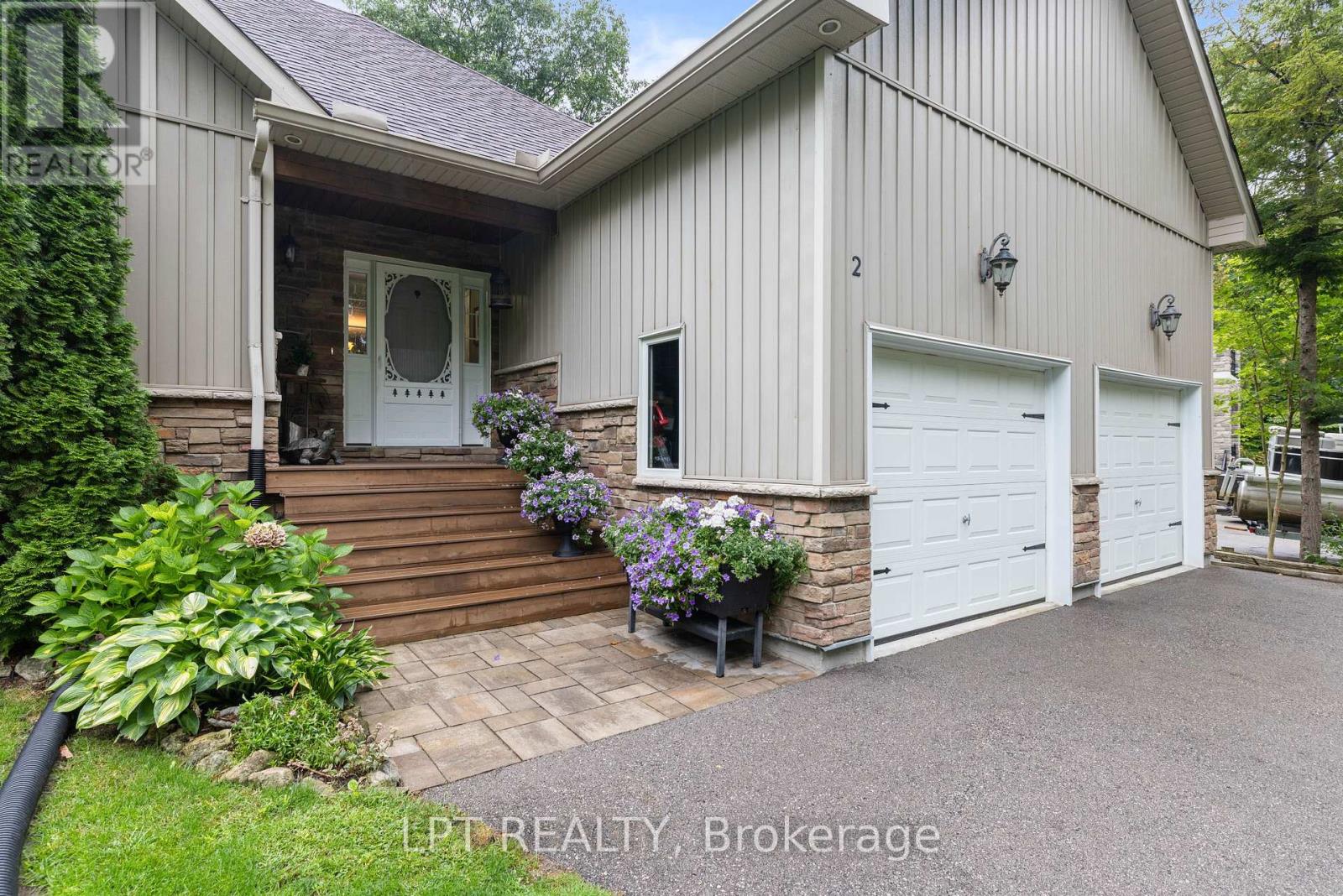 2 Birch Knoll Road, Georgina, Ontario  L0E 1R0 - Photo 8 - N13705454